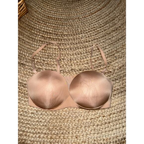 SKIMS push up strapless bra size 40B - NEW - Picture 1 of 3